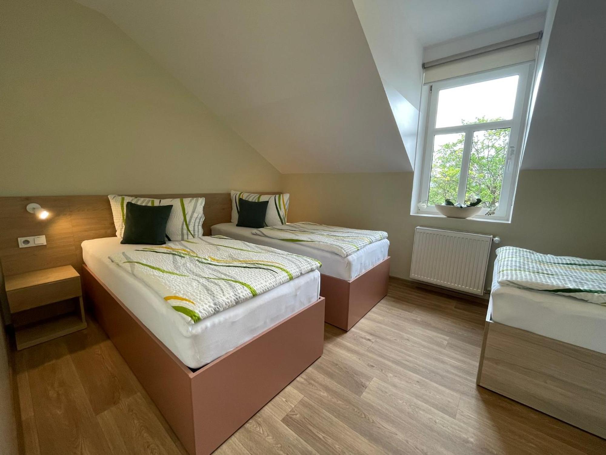 Apartmany Jasmin Ліберець Екстер'єр фото