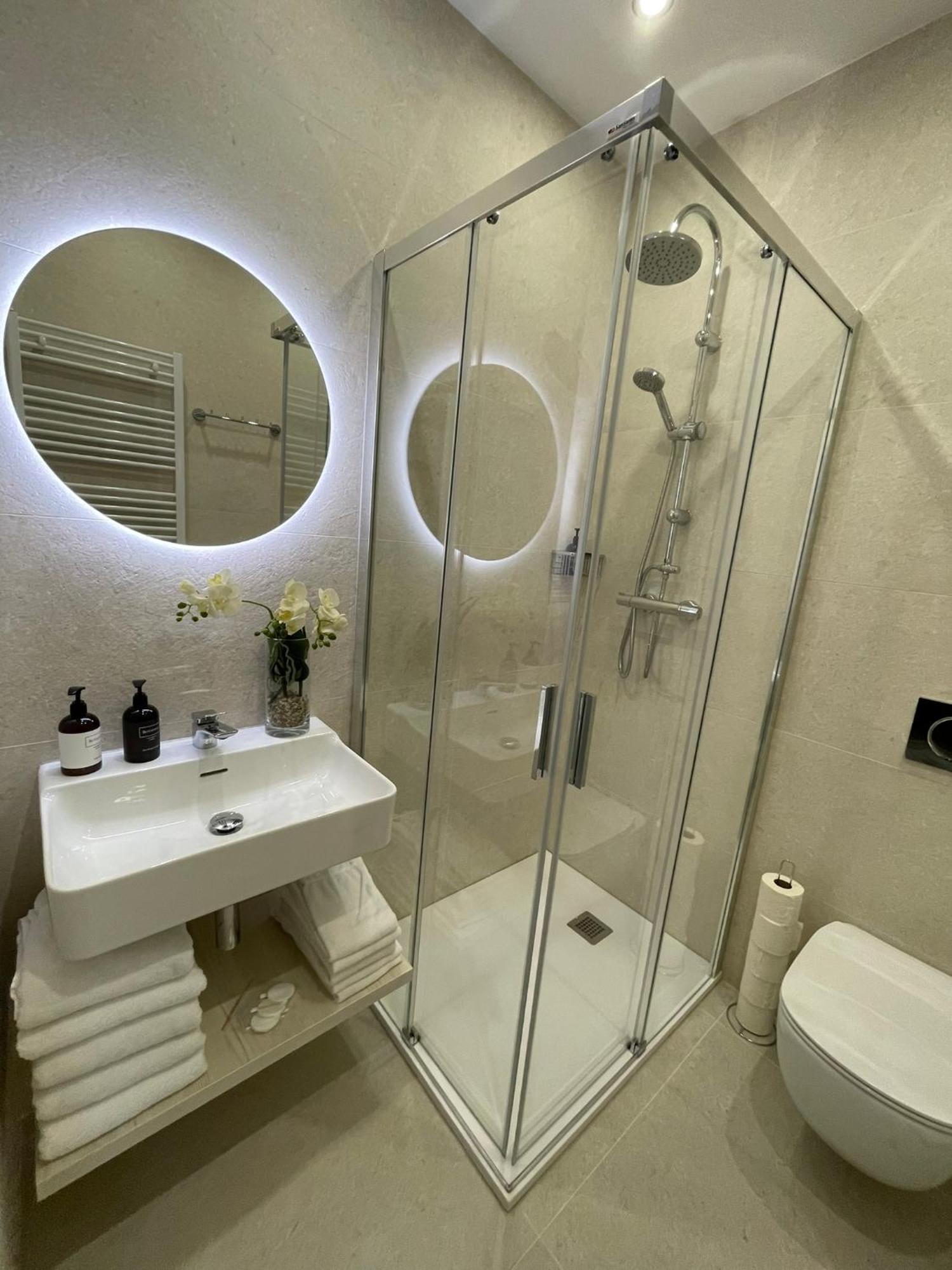 Apartmany Jasmin Ліберець Екстер'єр фото