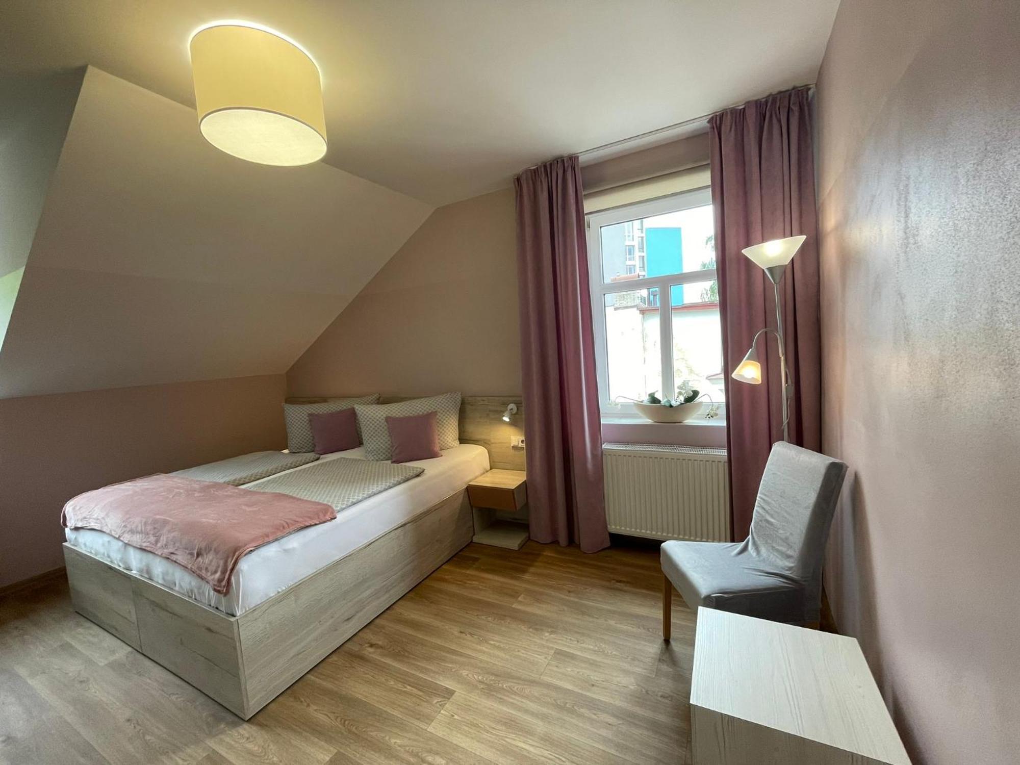 Apartmany Jasmin Ліберець Екстер'єр фото
