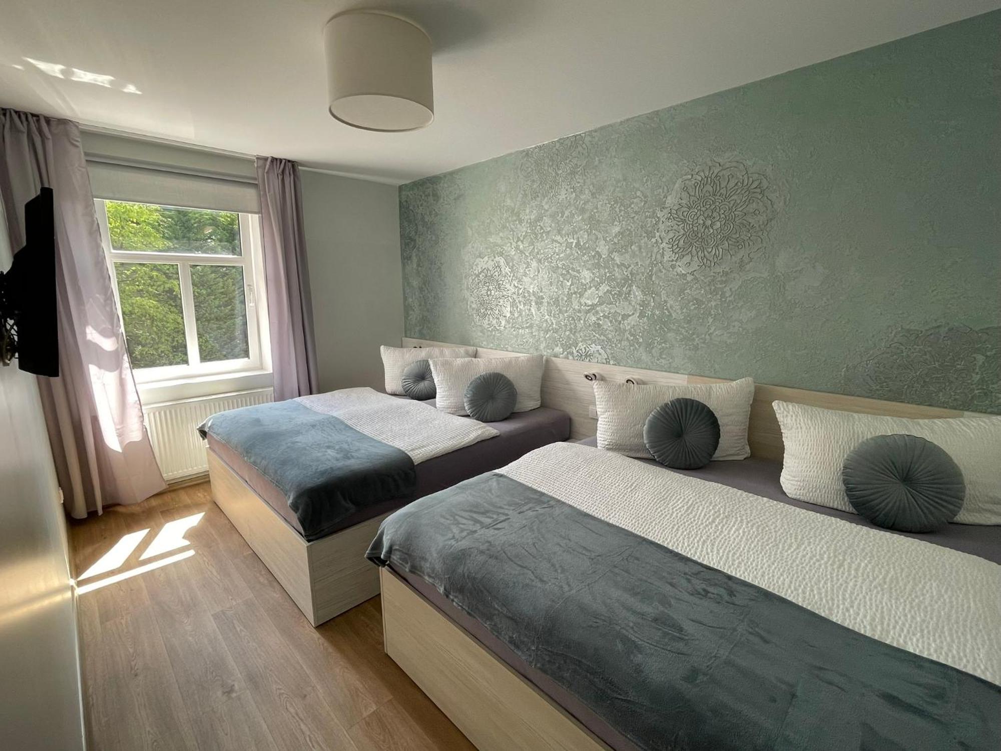 Apartmany Jasmin Ліберець Екстер'єр фото