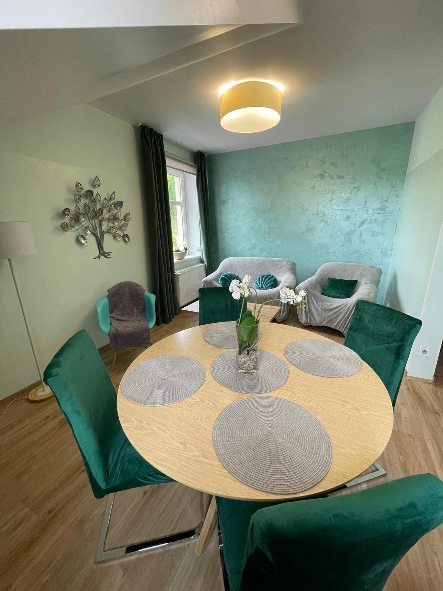 Apartmany Jasmin Ліберець Екстер'єр фото